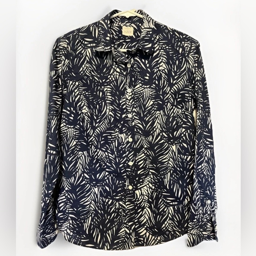 J.Crew The Perfect Shirt Blue and White Leaf Pattern Button Down Shirt Size S